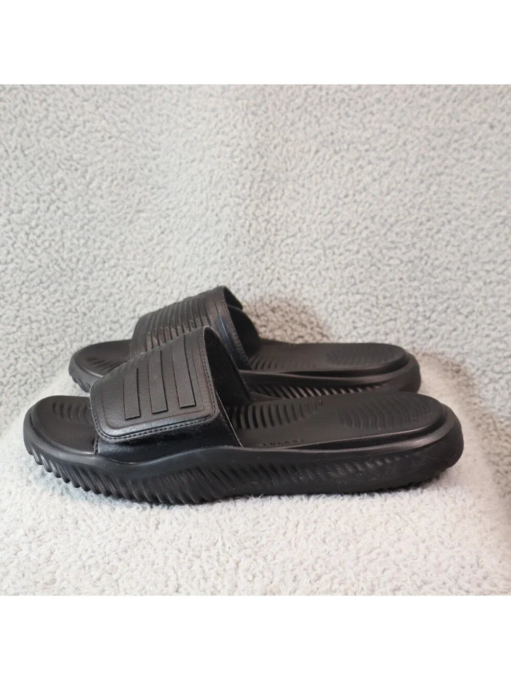 adidas Alphabounce Slide 2.0 Sandals Men Sz 9 Black GY9416
